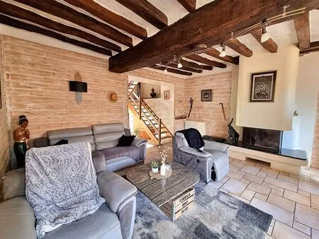 vente maison 8 pièces  176.00m²  miré