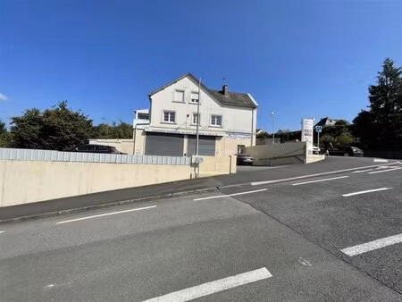 en vente bureau 578 m² – 231 100 € |segré-en-anjou-bleu