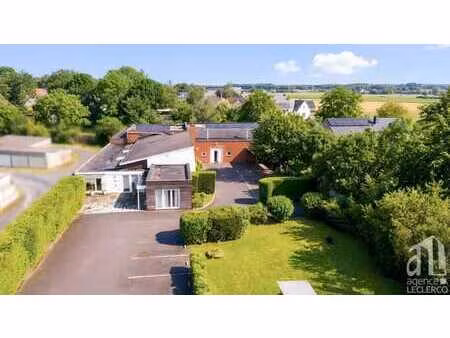 opportunite rare: batiment +-1000m2 - modulable et lumineux