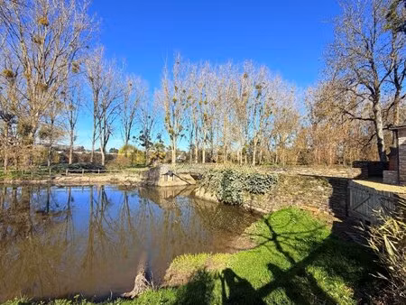 en vente maison 490 m² – 925 500 € |laval