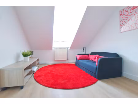 2 pièces meublés en dernier étage