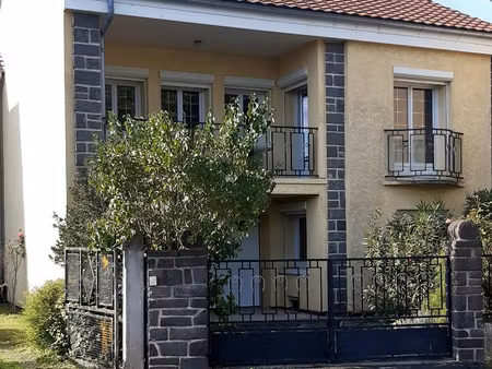 maison 8 pièces - 184 m²