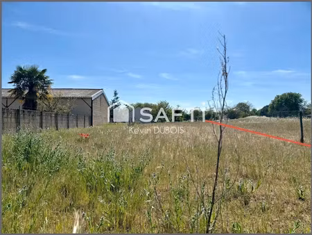 vente terrain 1296 m² à lencloître (86140)  19 900 €