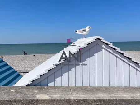 les pieds dans l'eau