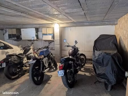 garage 21 m² sete