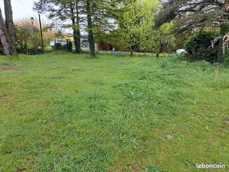 terrain 530 m² vernegues