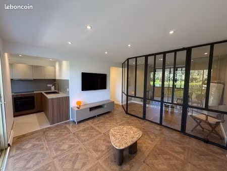 cannes montrose / californie – 2 pièces rénové + terrasse + parking + cave – résidence hau