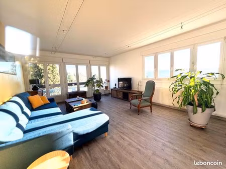 appartement avec balcon - 106 m² - 4 chambres