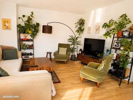 superbe t3 avec parking sécurisé - résidence calme et verdoyante - lille st maur