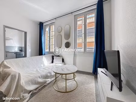 studio 1 pièce 37 m²