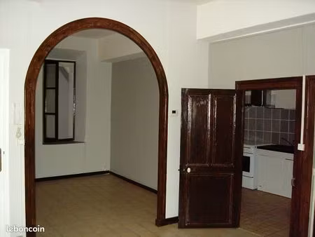 a louer apt 70m2 duplex 4 pièces + cuisine séparée