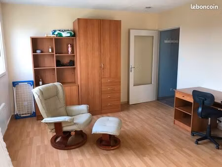 ‌joli studio proche chu  université