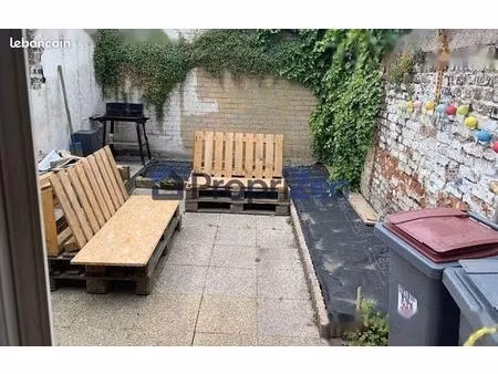 appartement 1 pièce 90 m²