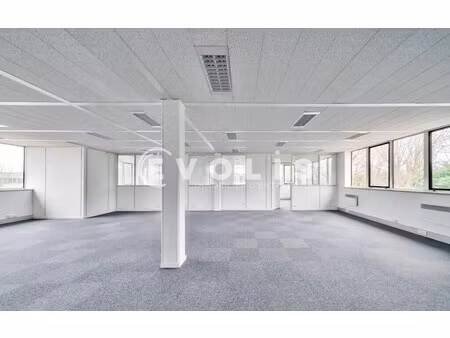 location bureaux 186 m² à 920 m²