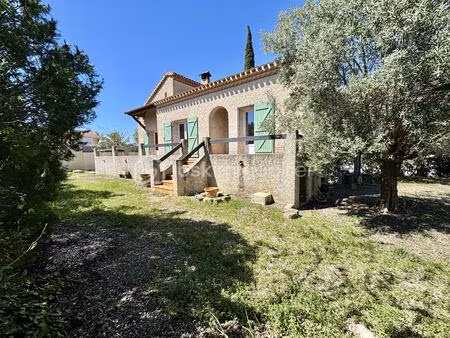 maison provencale de 175 m² à montblanc