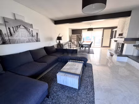 pavillon individuel de 164 m² à prix-lès-mézières