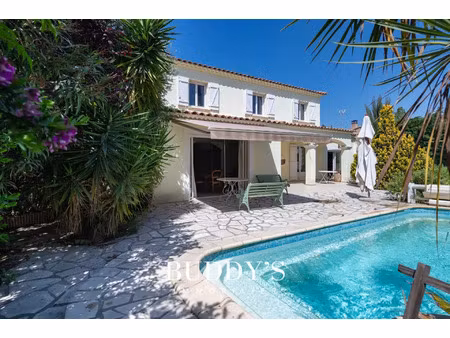 vente maison 5 pièces 162 m² saint-cyr-sur-mer (83270)