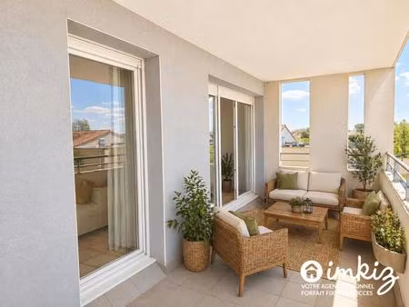 t4 en dernier étage avec terrasse  vue dégagée