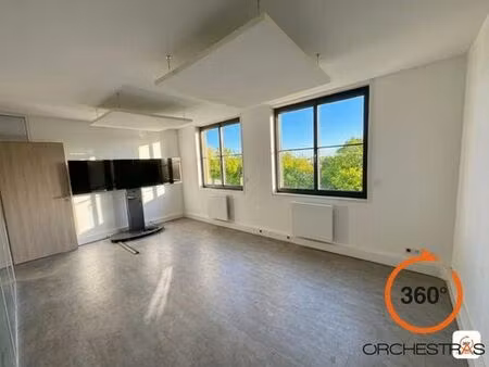 bureau de prestige de 165 m2 en location - lognes  france