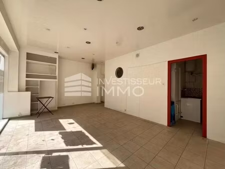 location commerce 50 m²