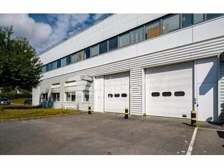 location local d’activités cergy 95800 597m²