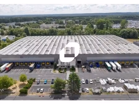 location local d'activités 17 514 m²