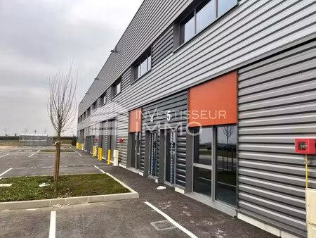 location local d'activités 360 m²