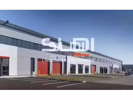 location local d’activités 115m² à 2055m²