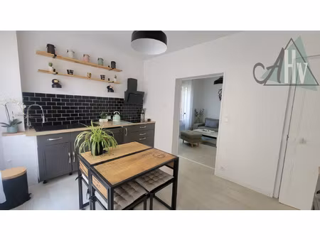 charmante maison de ville en plein coeur de bray-sur-seine