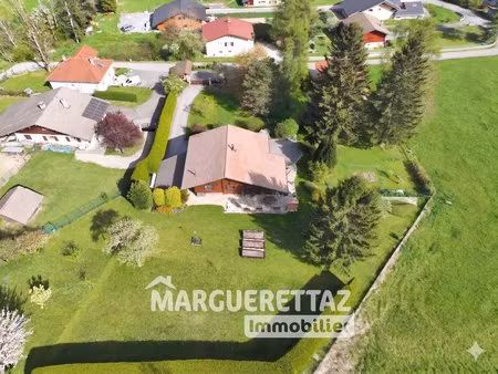 chalet - vue dégagée - calme - 164 m² habitables - 2705 m² de terrain clôturé - cœur de bo