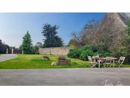 maison familiale de 7 pièces avec magnifique jardin arboré