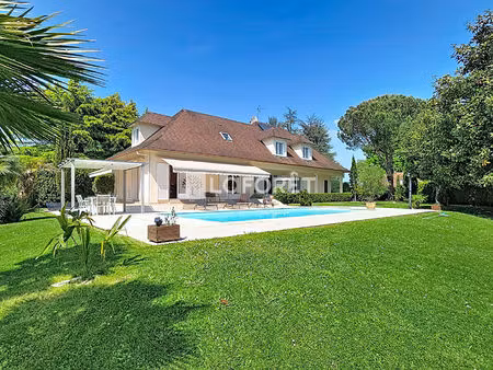 villa avec piscine et vue navarrenx 5 pièce(s) 208m²