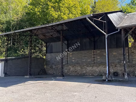 hangar situé à epernon proche gare