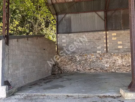 hangar situé à epernon proche gare