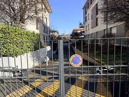 parking à louer