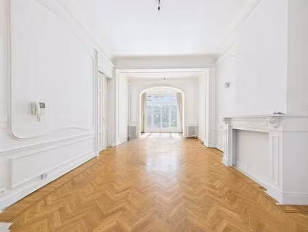 appartement à louer à bruxelles € 1.495 (lnlum) - realtycare | zimmo