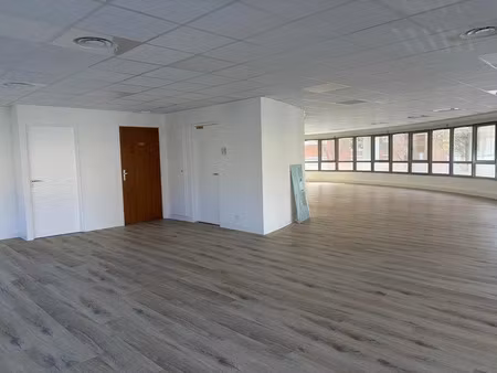 vente locaux professionnels 185 m² à aix-en-provence (13090)  1 007 000 €