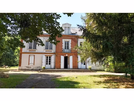vente château 15 pièces 840 m² à saint-nauphary (82370)  850 000 €