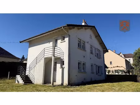 vente immeuble 8 pièces 130 m² à l'aigle (61300)  118 000 €