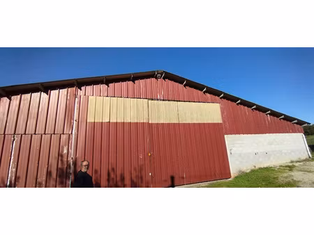 vente locaux professionnels 1500 m² à espeyroux (46120)  110 000 €