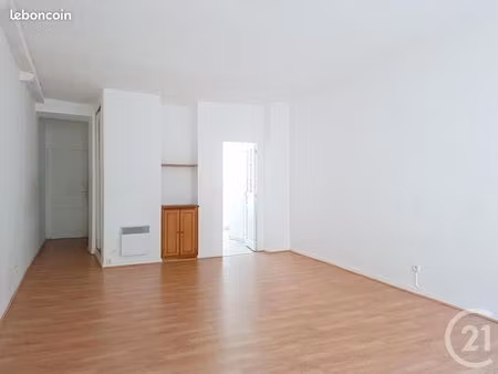 appartement 1 pièce 40 m²