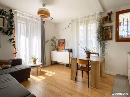 t2 lumineux 30 m² – mairie de montreuil – calme  rénové et optimisé