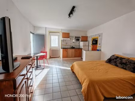 studio meublé privas