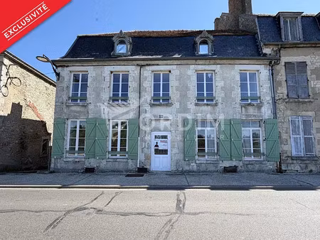 vente immeuble 14 pièces 305.79 m² à la charité-sur-loire (58400)  196 000 €
