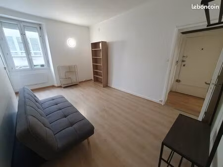 location meublée  f2 45 m² proche de chu nantes  rénové et meublé à neuf