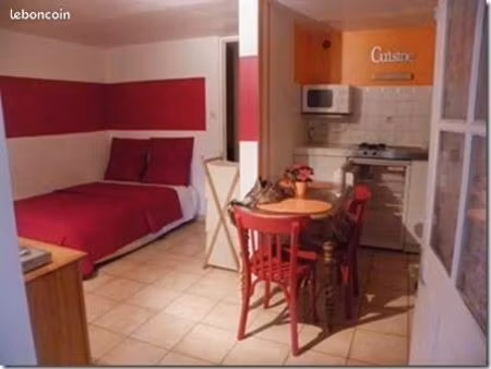 location studio meublé