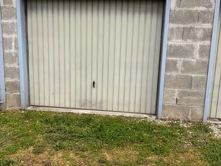 garage à louer