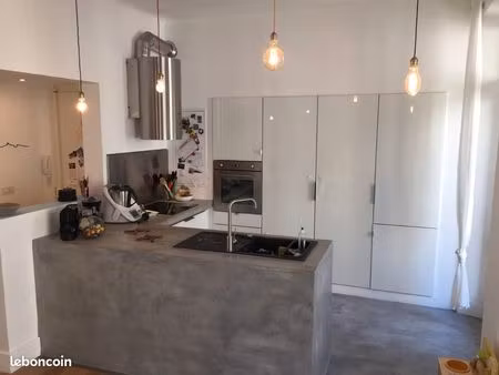 ? t3 66m2 quartier sébastopol climatisation/ balcon/ parking