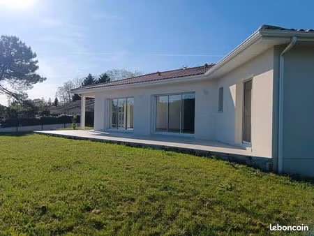 maison récente a latresne