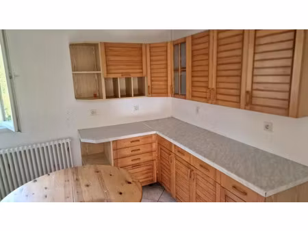 location appartement 3 pièces 58 m² à revin (08500)  400 €